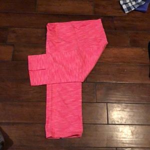 Athleta bright coral capris